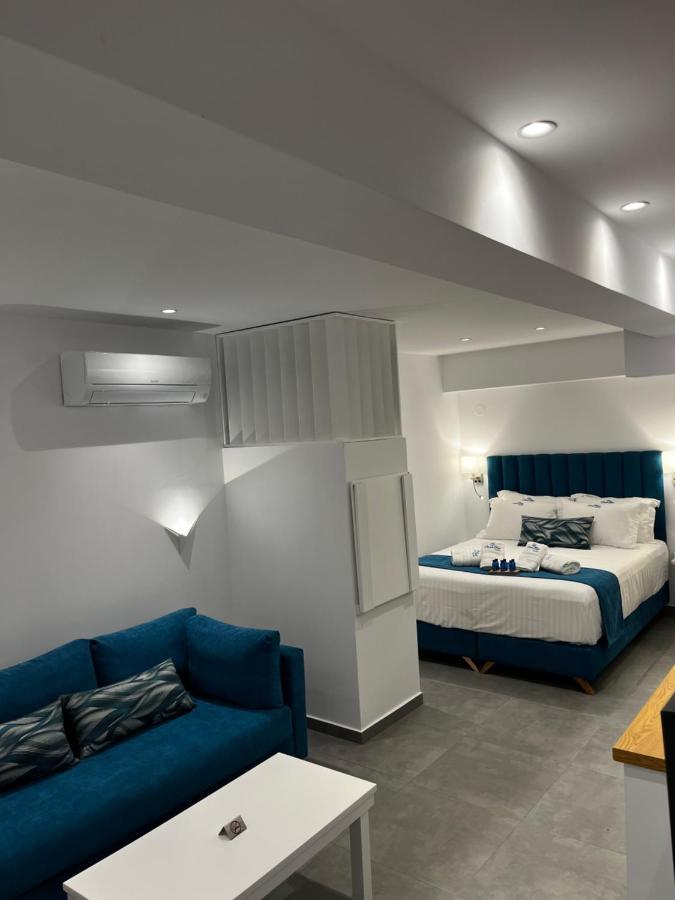 Ocean Blue Suites Ierissós Buitenkant foto