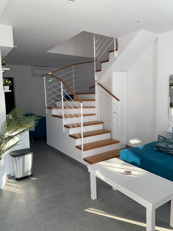 Ocean Blue Suites Ierissós Buitenkant foto