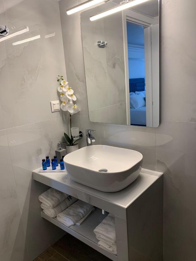 Ocean Blue Suites Ierissós Buitenkant foto