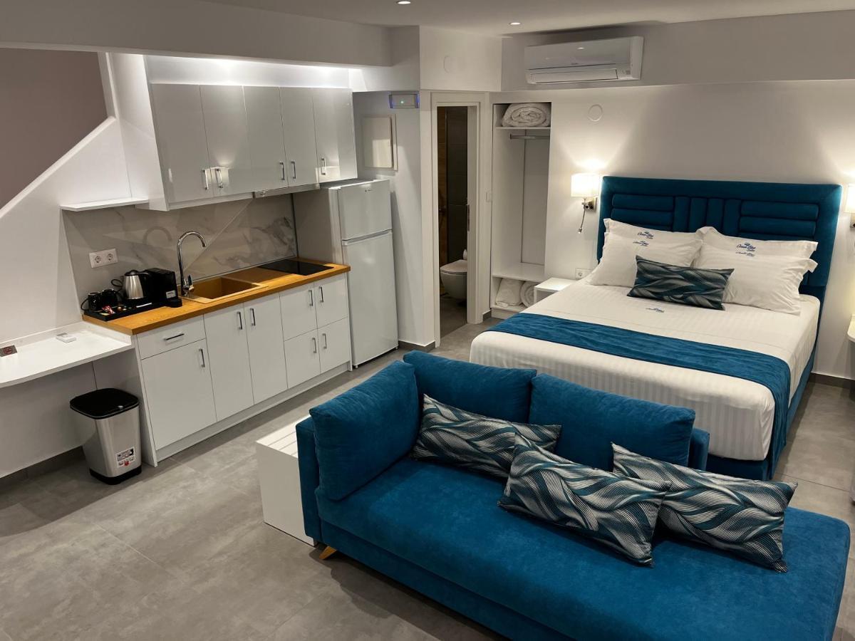 Ocean Blue Suites Ierissós Buitenkant foto